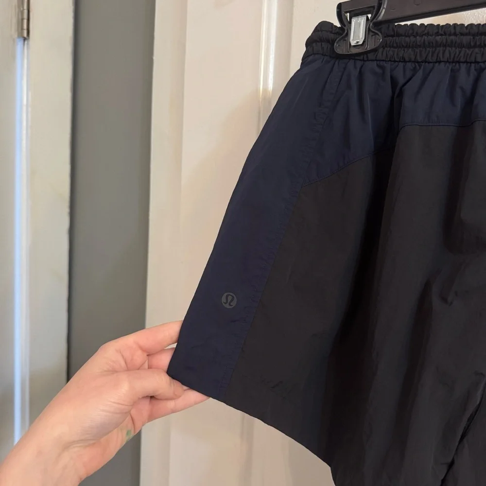 Lululemon Evergreen Short True Navy / Black